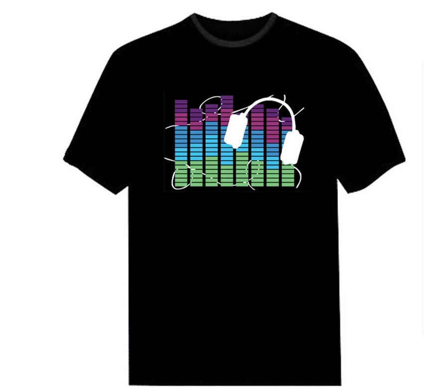Amy – Musikaktiver T-shirt med Ljus Effekt