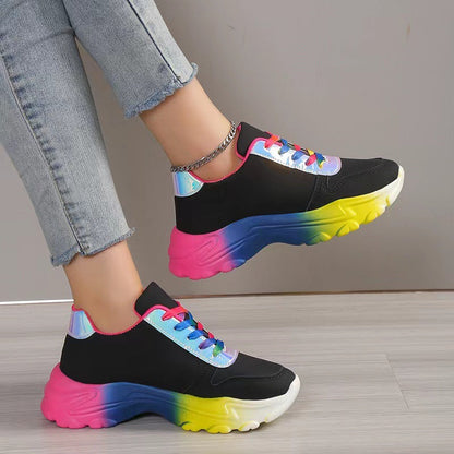 Leah – Regenbogenfarbene Damensportschuhe mit Dickem Boden