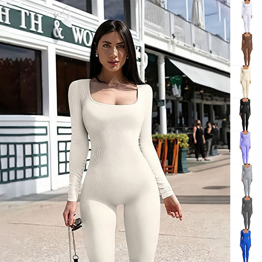 Christine – Stylischer Sport-Jumpsuit mit langem Arm und quadratischem Kragen