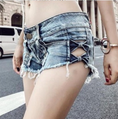 Jenny – Sexy Sommer-Jeansshorts mit niedrigem Bund