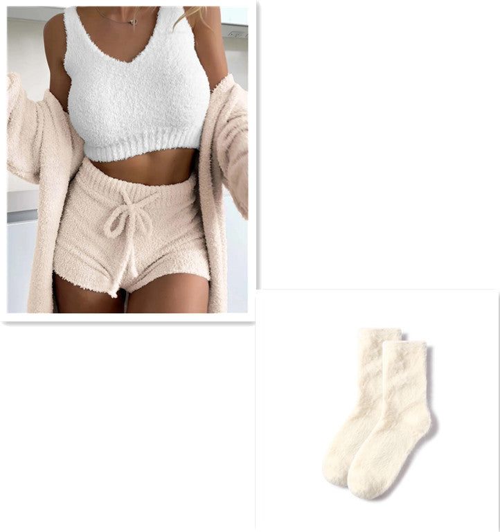 Melanie – Dreiteiliges Flauschiges Set mit Spaghettiträger-Top und Shorts